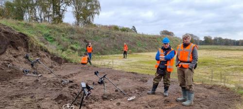 084 27-10-2021 13.25